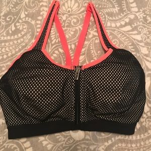 Victoria’s Secret VSX sport bra